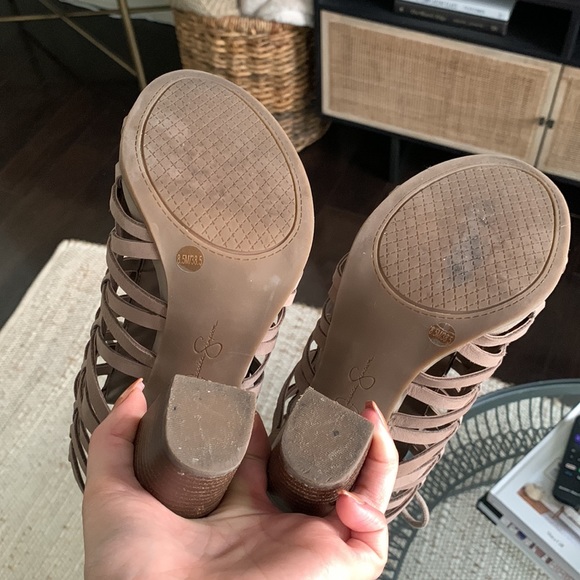 Jessica Simpson Heels. Size 8.5 - Picture 9 of 9